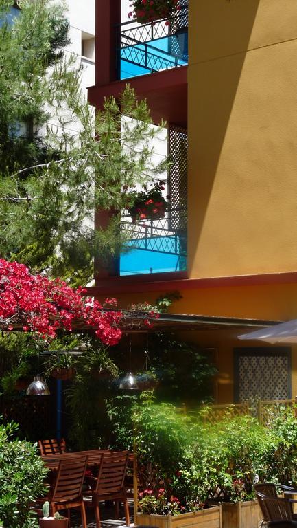 Hotel Ribes Roges Vilanova i la Geltrú Extérieur photo