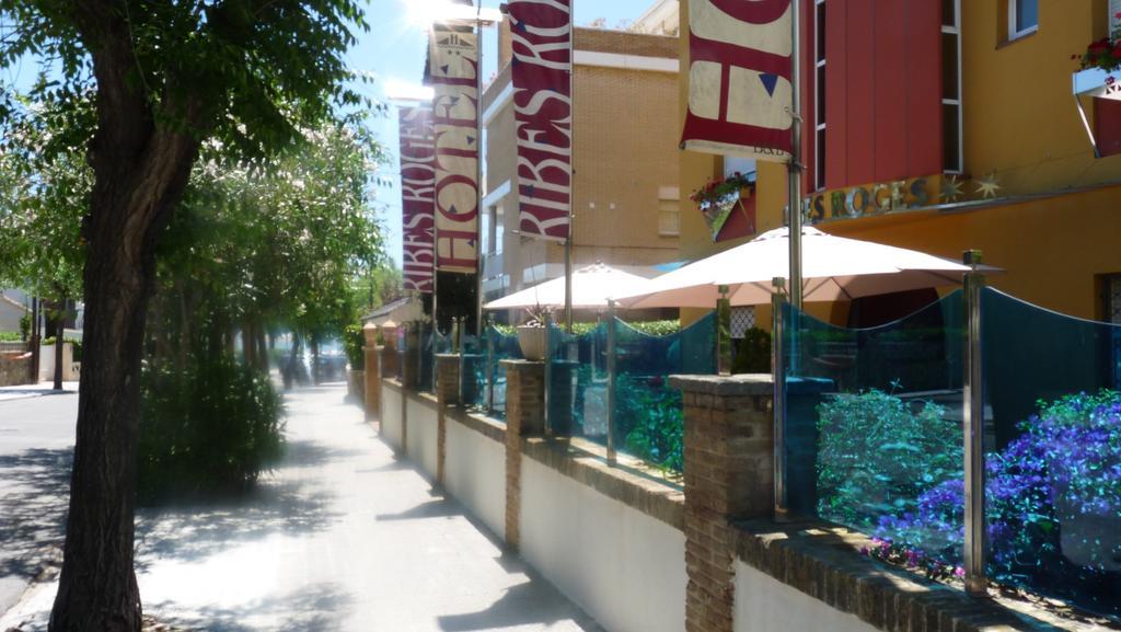 Hotel Ribes Roges Vilanova i la Geltrú Extérieur photo