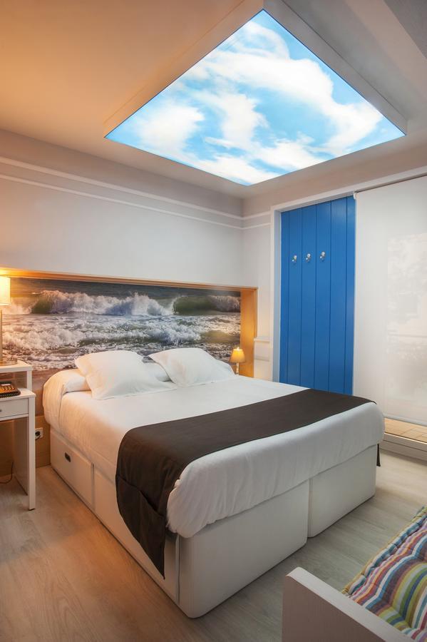 Hotel Ribes Roges Vilanova i la Geltrú Extérieur photo