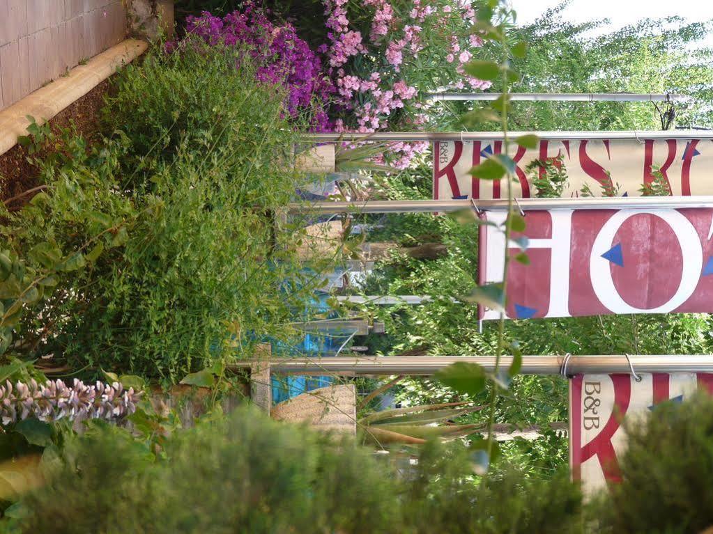Hotel Ribes Roges Vilanova i la Geltrú Extérieur photo